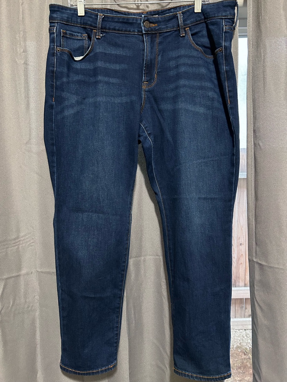 Women’s Mid-Rise Power Slim Straight Blue Jeans